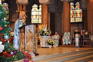 2017 12 08 NOTRE DAME DE SANTA CRUZ A MARSEILLE (80)